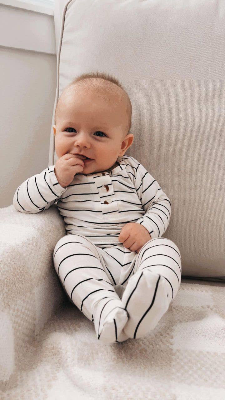 Top & Bottom Baby Outfit Black Stripes
